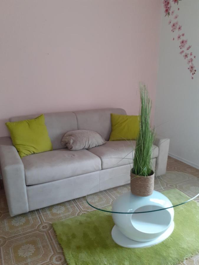 Garda City Home Family Apartments Bagian luar foto